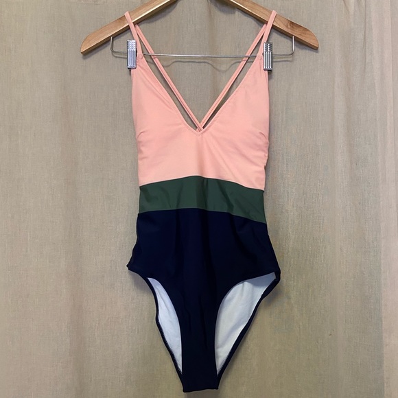 Cupshe Triple Color Block V-neck One Piece Swimsuit Cross Back Size Small - Picture 11 of 11